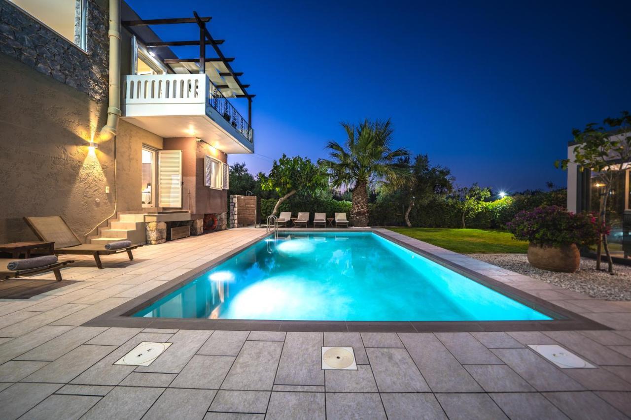 Petronila Luxury Villa With Heated Private Pool Kíssamos Exterior foto